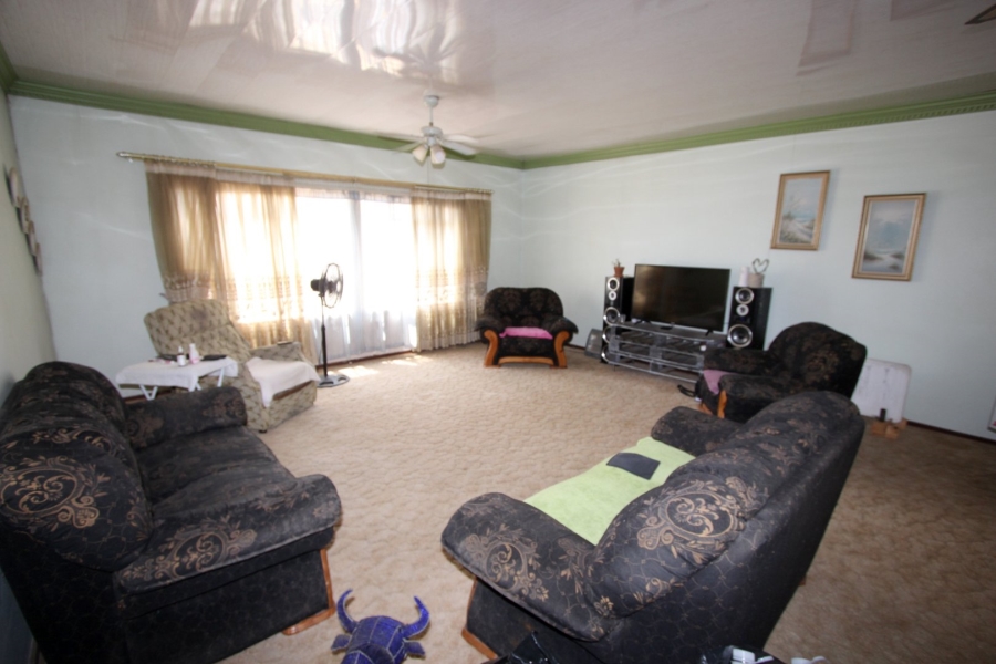 3 Bedroom Property for Sale in Riebeeckstad Free State